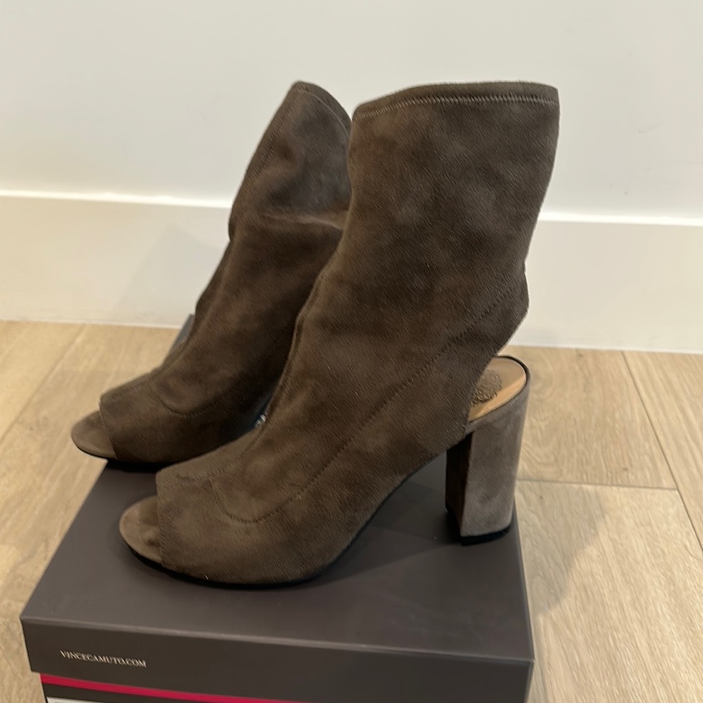 Vince camuto stretch microsuede open toe heels
